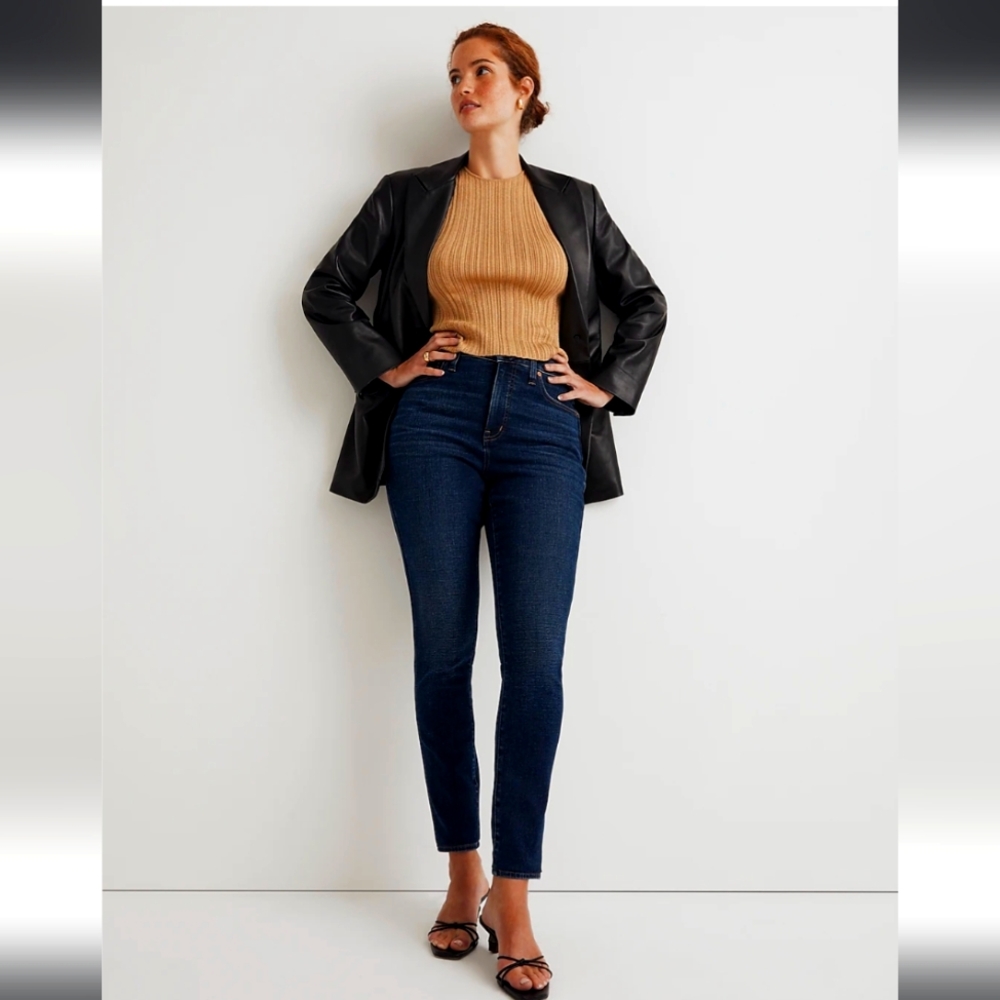 NWOT Curvy High-Rise Skinny - Petite